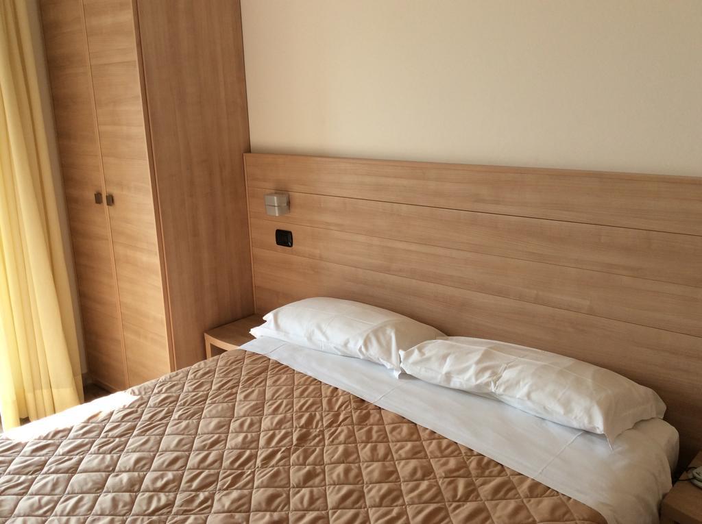 Hotel Costazzurra By Interlux Rimini Eksteriør billede